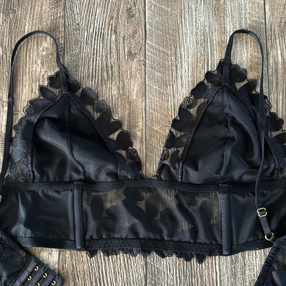 Victoria’s Secret bralette/ brassiere, X-Large - Picture 9 of 10